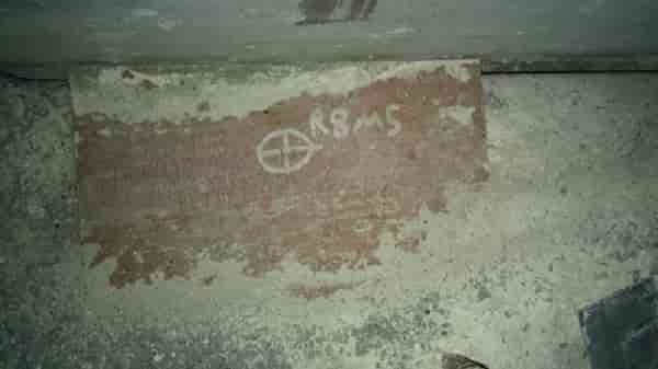 نمونه ایستگاه ارتفاعی ترازیابی شده در طبقات در نقشه برداری نمای ساختمان