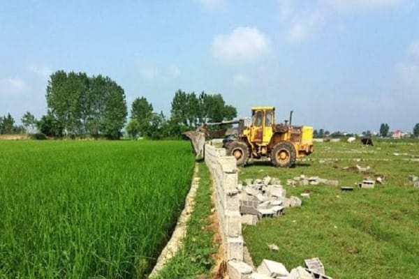 تخریب به علت عدم رعایت قوانین تغییر کاربری